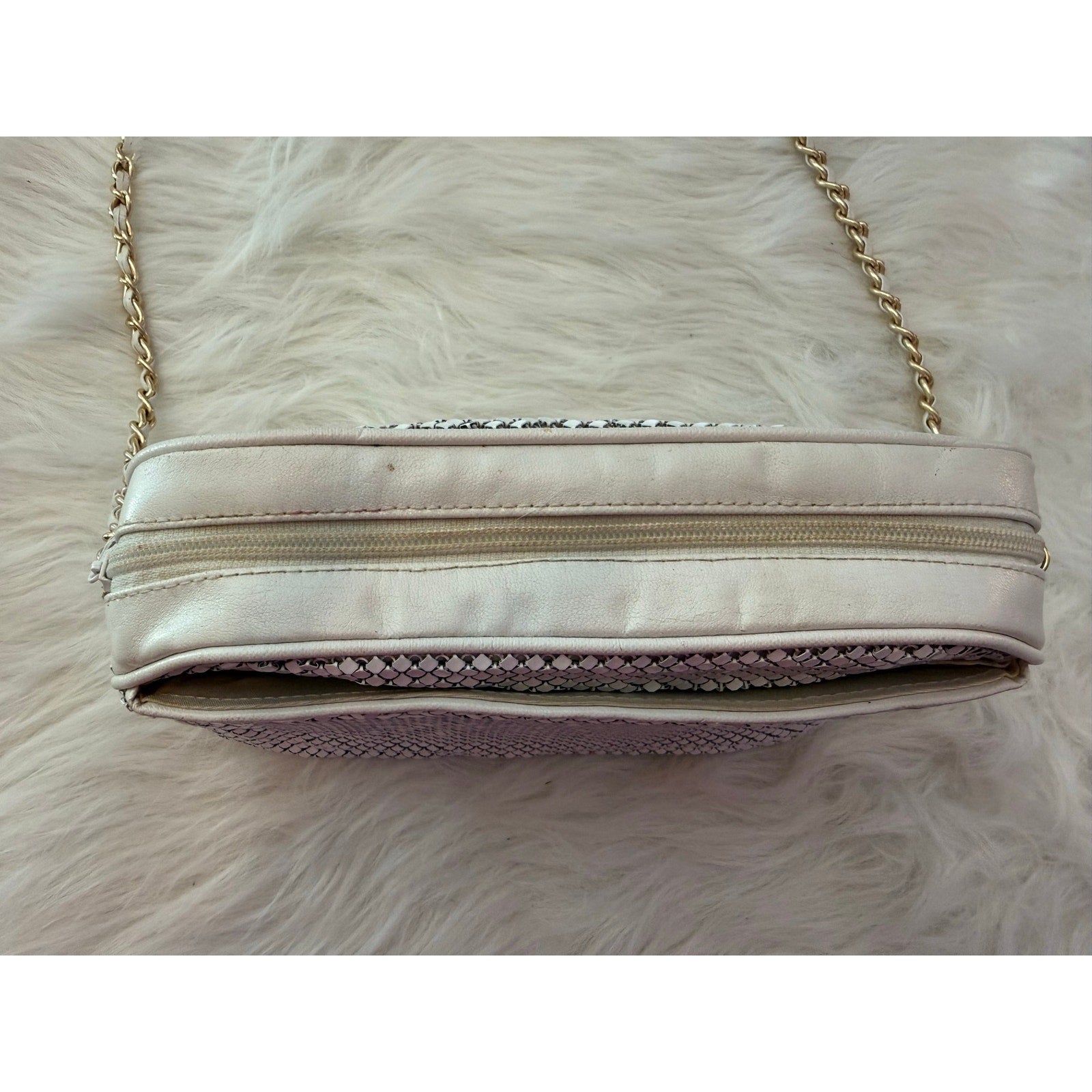 Vintage 80s 90s White Metal Mesh Crossbody Bag Gold Interwoven Chain Evening