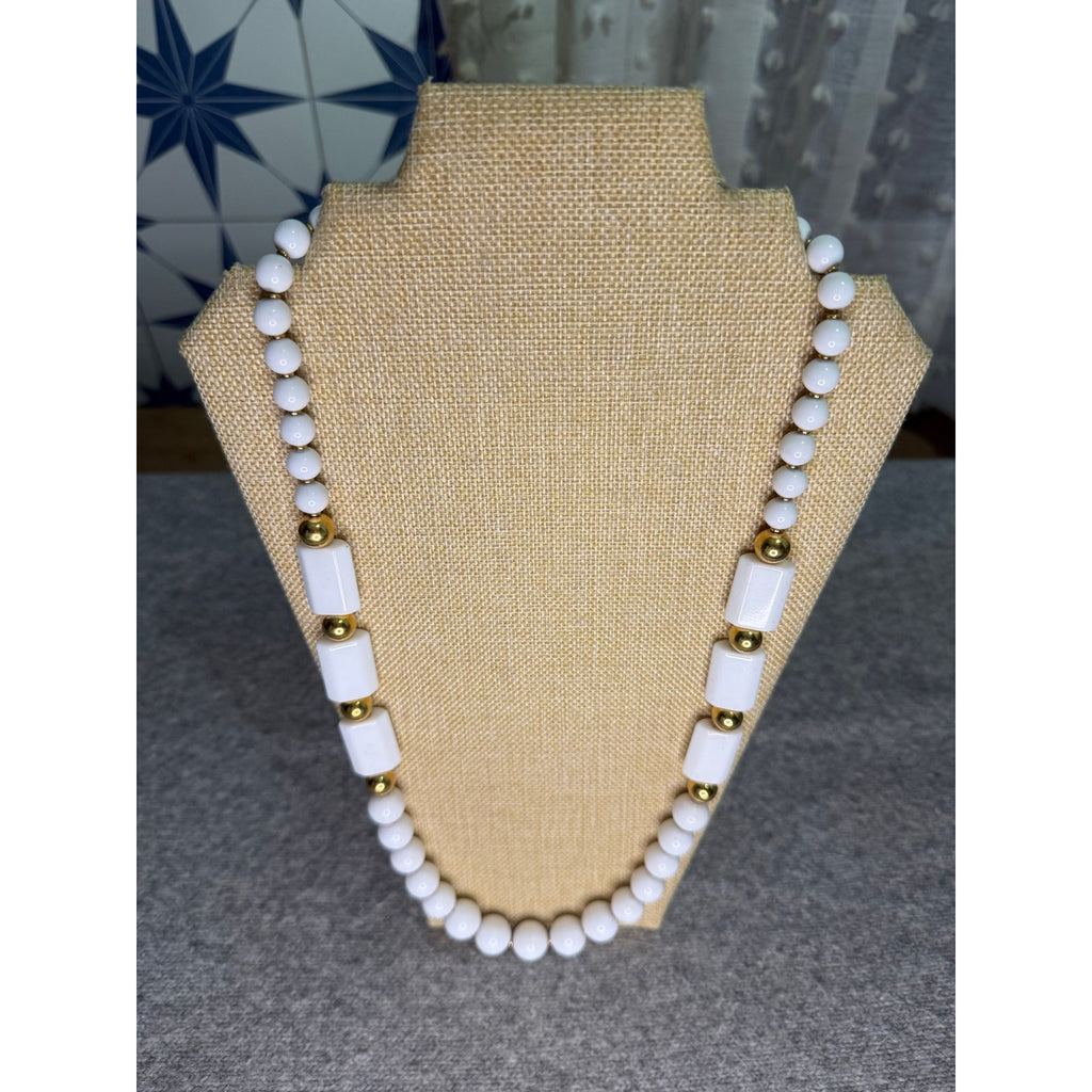 Vintage Napier Signed White and Gold Tone Beaded Strand Necklace 30