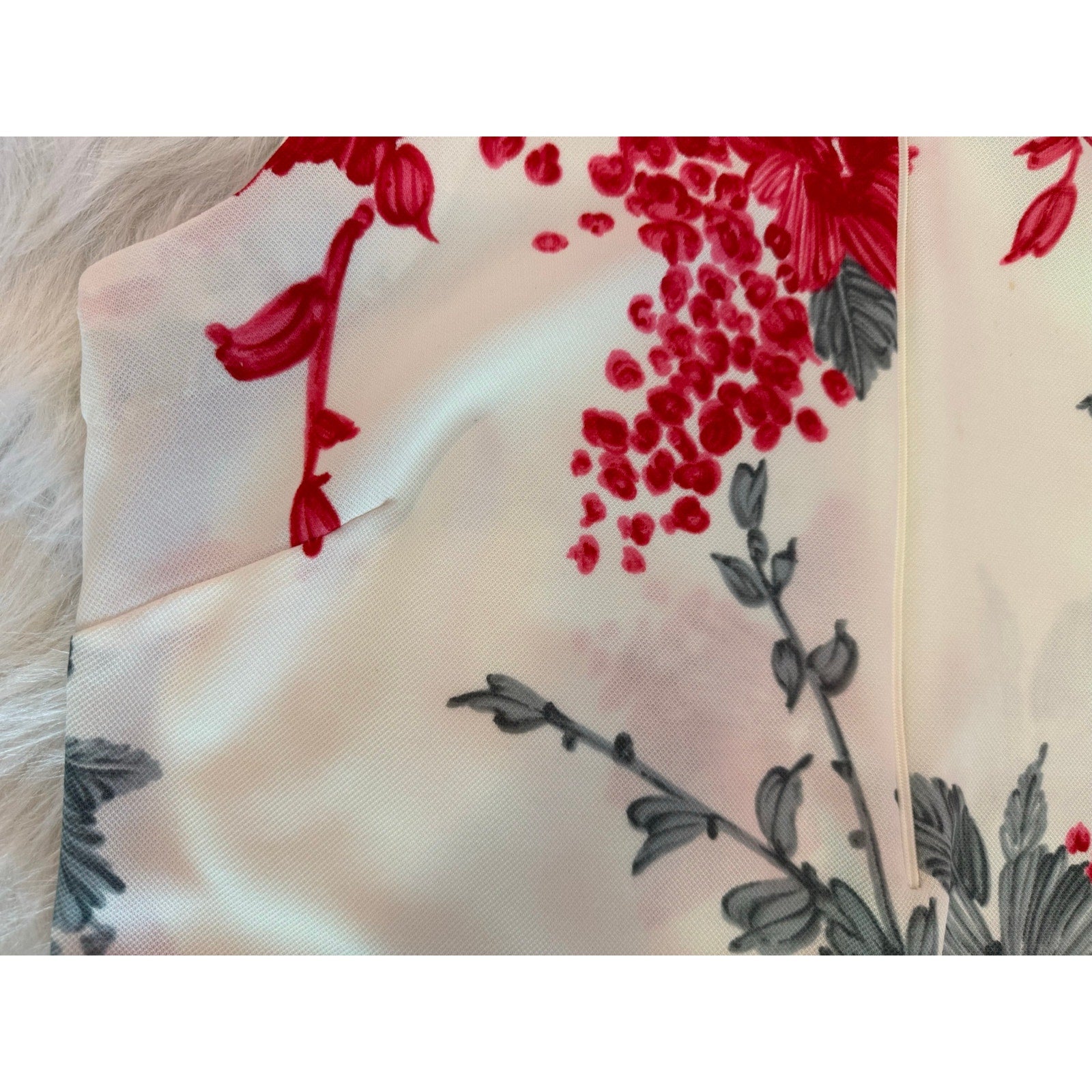 Vtg 70s Floral Half Zip Front Top Dagger Collar Polyester Sleeveless Blouse