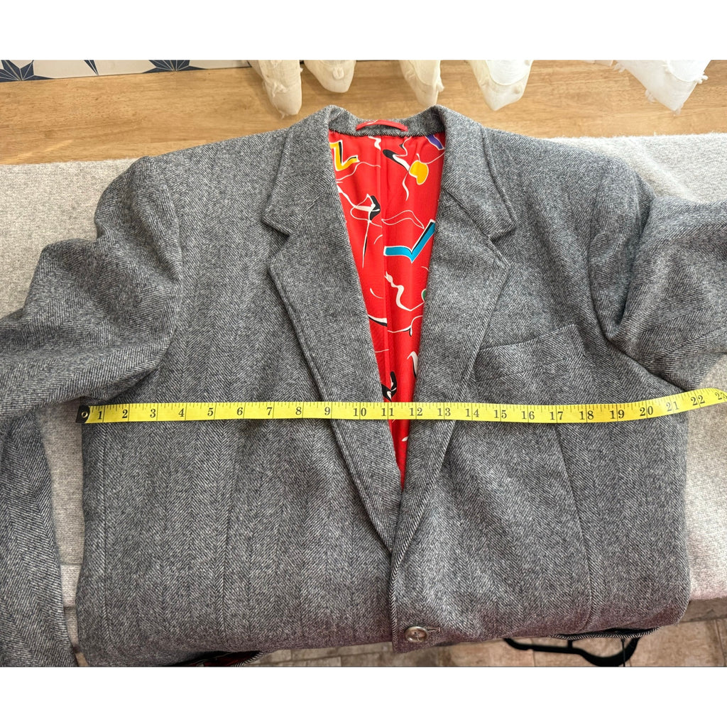 Vintage 44 Gray Herringbone Tweed Jacket Bold Red Art Lining Victor the Tailor