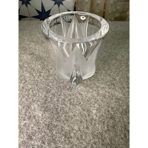 Lalique France Double Signed Dated 10.23.93 Frosted Crystal Tulip Leaf Bowl