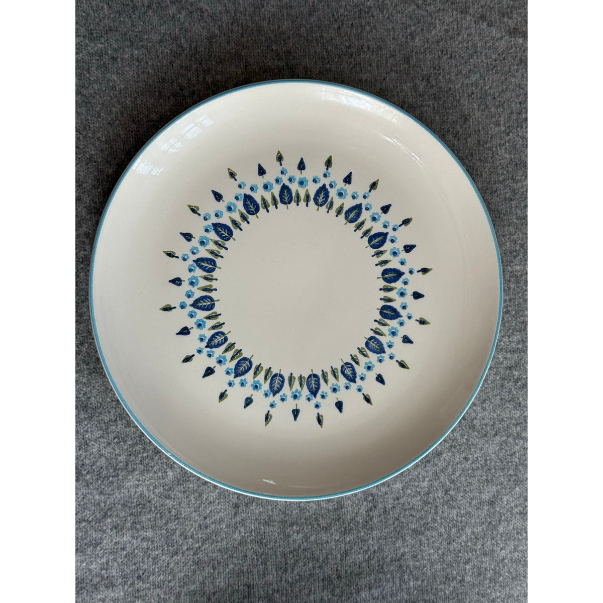 Vintage Hand Decorated USA Pottery Serving Bowl Plate Set Blue Leaf Floral Craft
