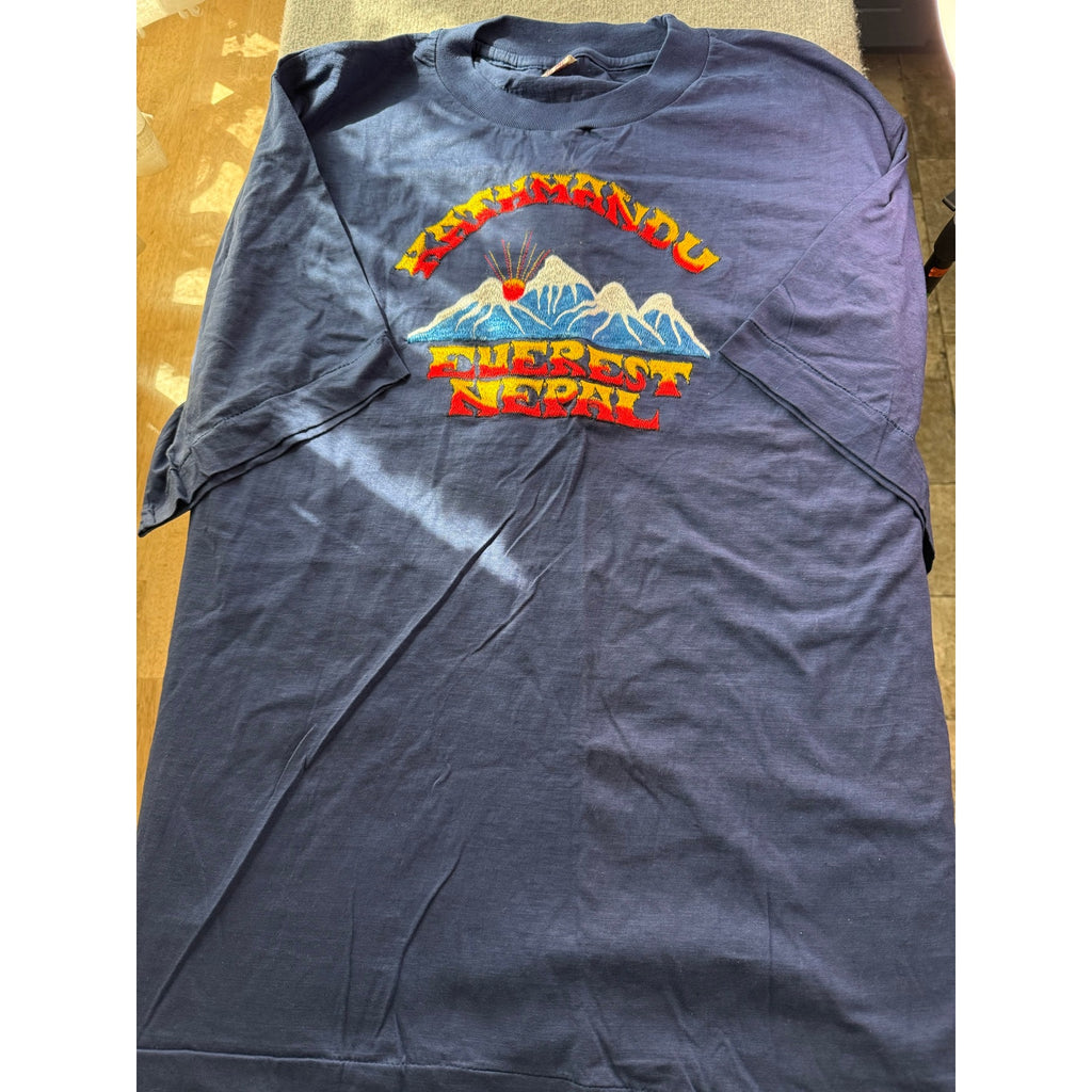 Vintage Kathmandu Everest Nepal Embroidered Boxy XL Blue Graphic T-Shirt