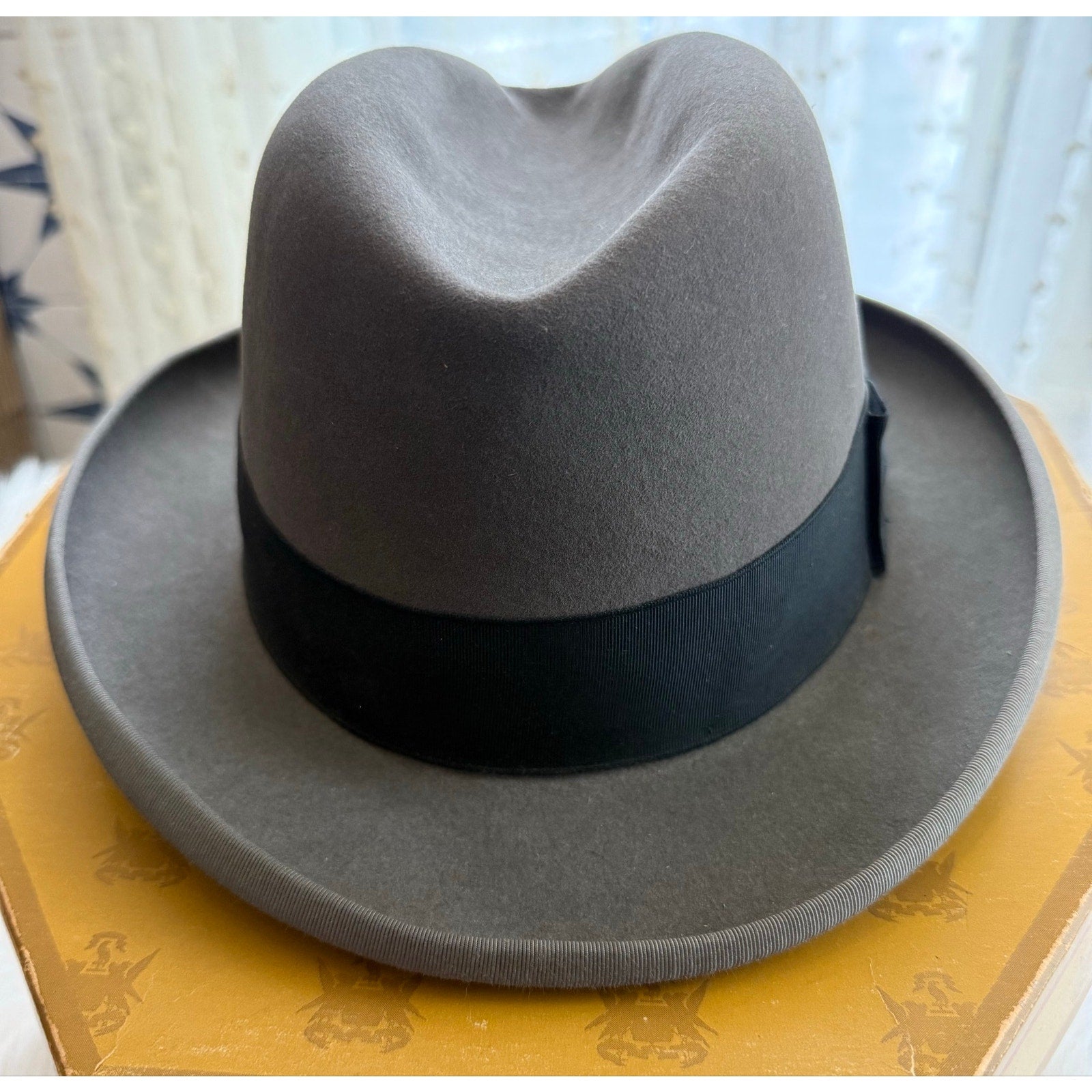 Vintage 1960s Dobbs Golden Coach Gray Fur Felt Fedora Hat Sulgrave Size 7.5