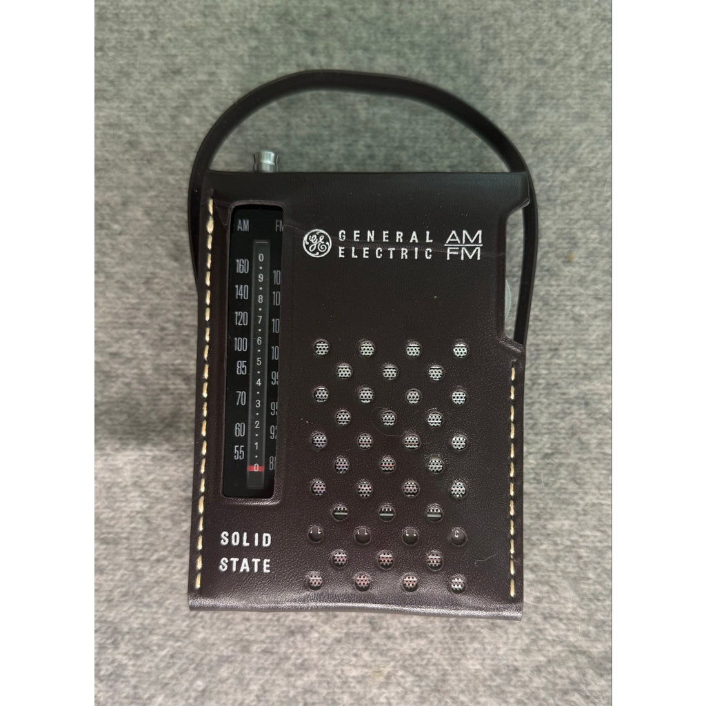 Vintage GE General Electric AM FM Pocket Radio Display Repair Project Prop