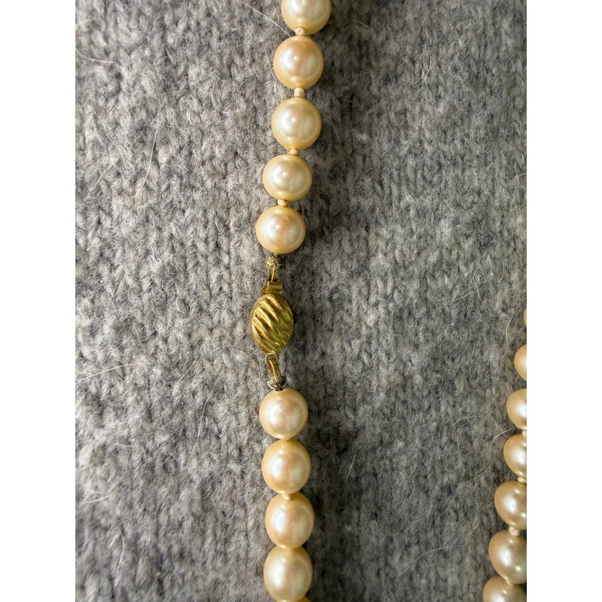 Vintage 1960s Marvella Hand Knotted Faux Pearl Choker Necklace 15 Inch Cream Gold