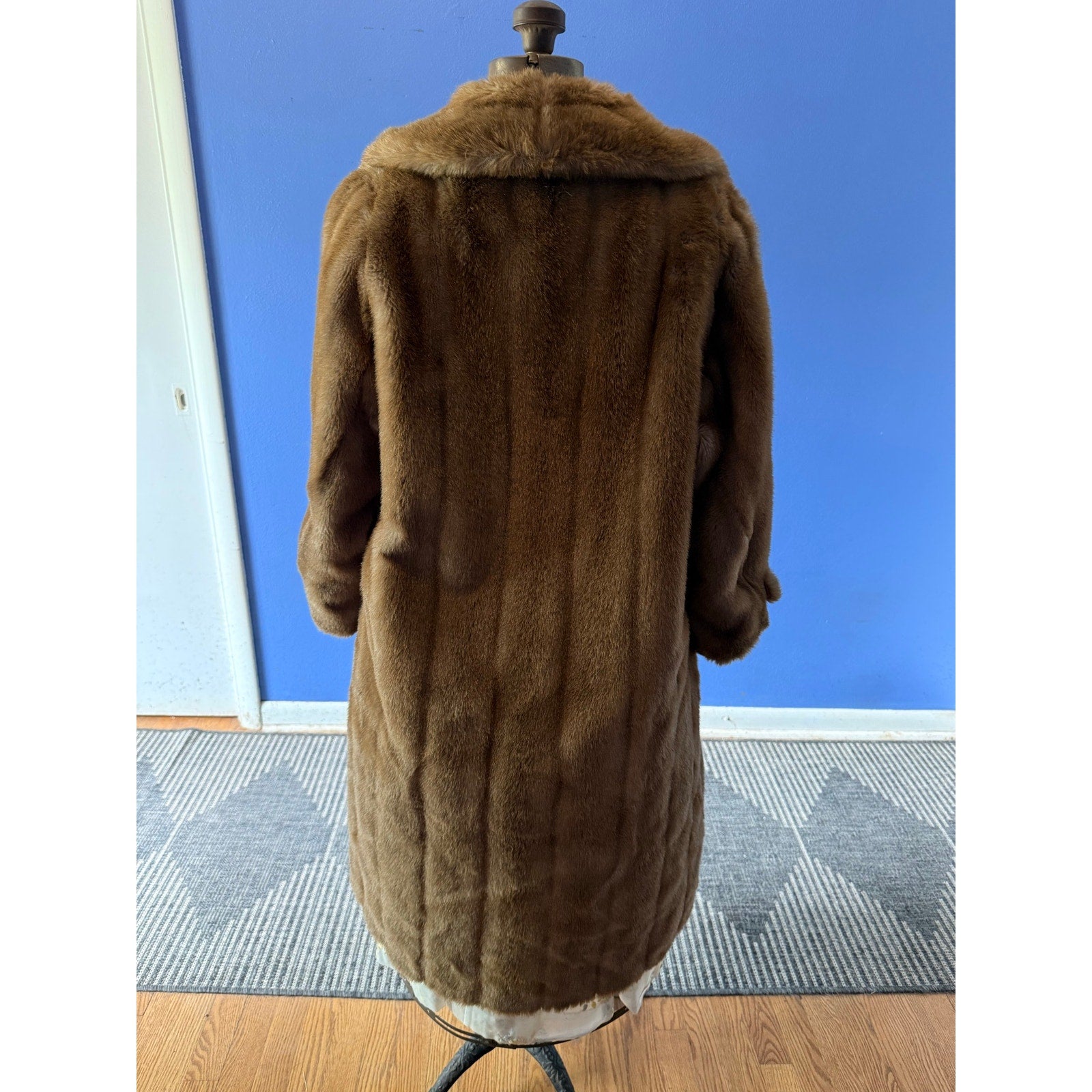 Vintage 70s Lykafur by Osdin Tissavel Faux Fur Coat